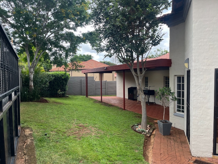 3 Bedroom Property for Sale in Safari Gardens North West